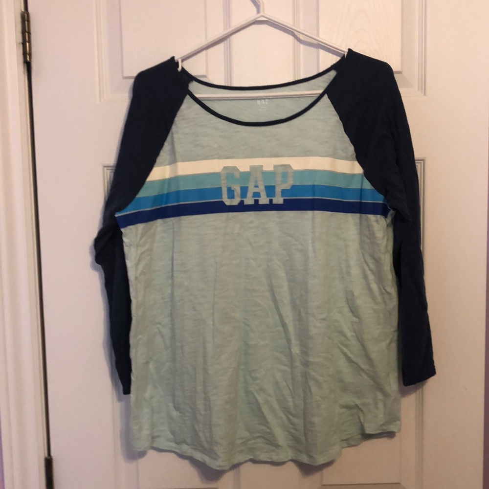 Gap 3/4 sleeve tee